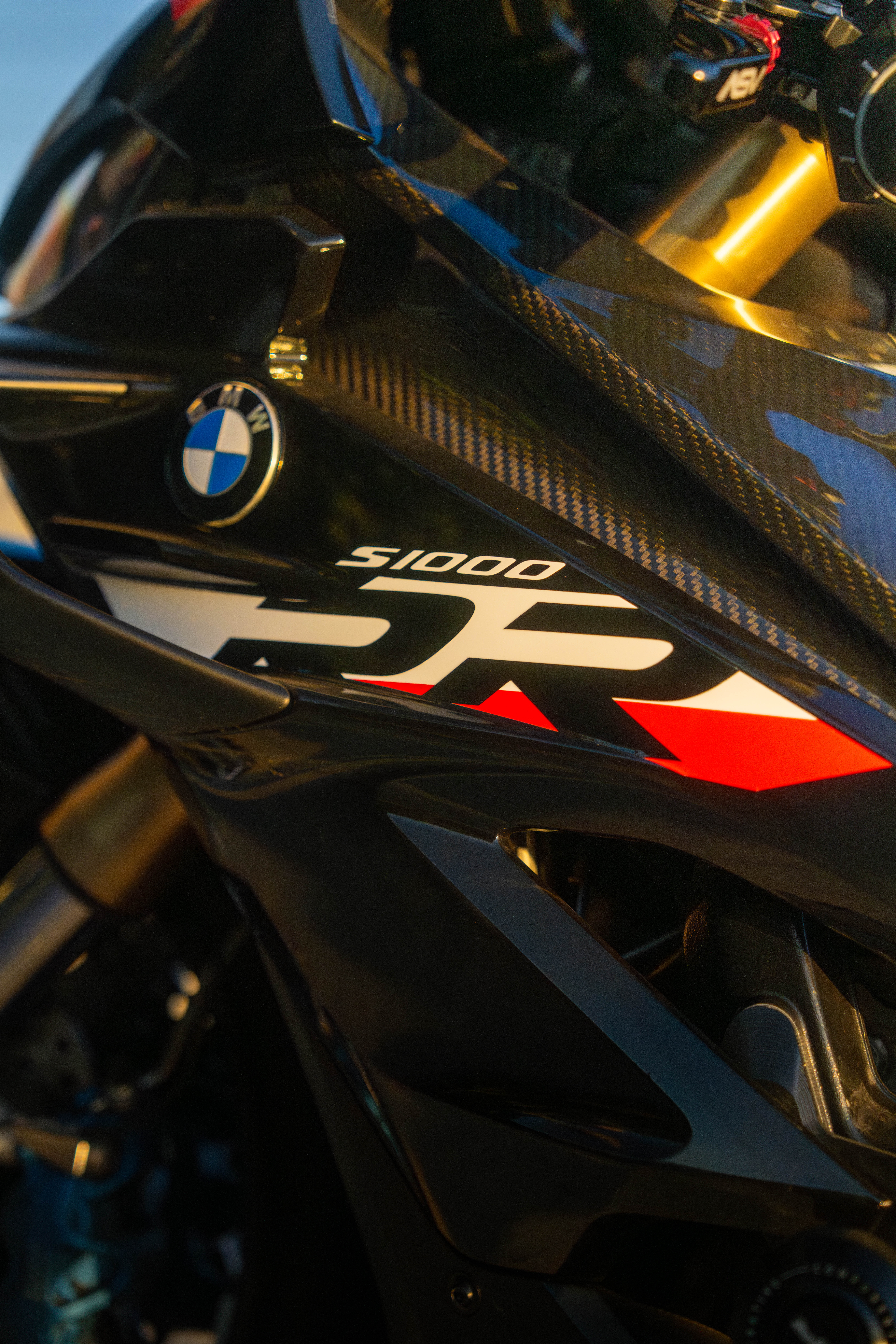 JJ's S1000RR 05 – BMW superbike portrait